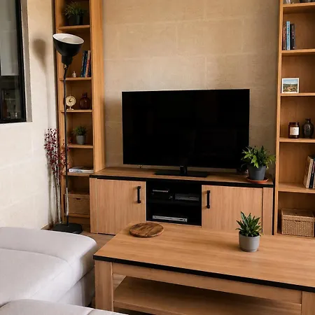 T3 Calme Avec Balcon A La Barriere De De Bordeaux * Bègles